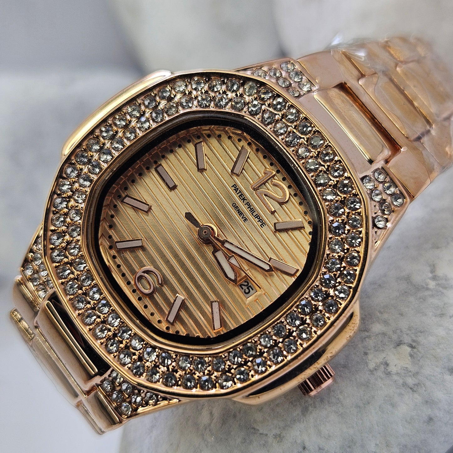 Patek Philippe Nautilus 7010/1R Women’s Watch - Rose Gold