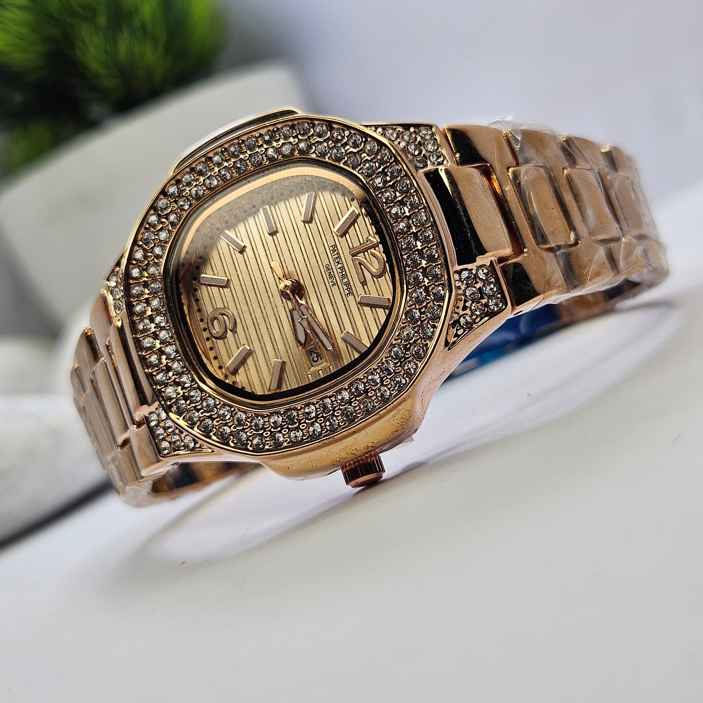 Patek Philippe Nautilus 7010/1R Women’s Watch - Rose Gold