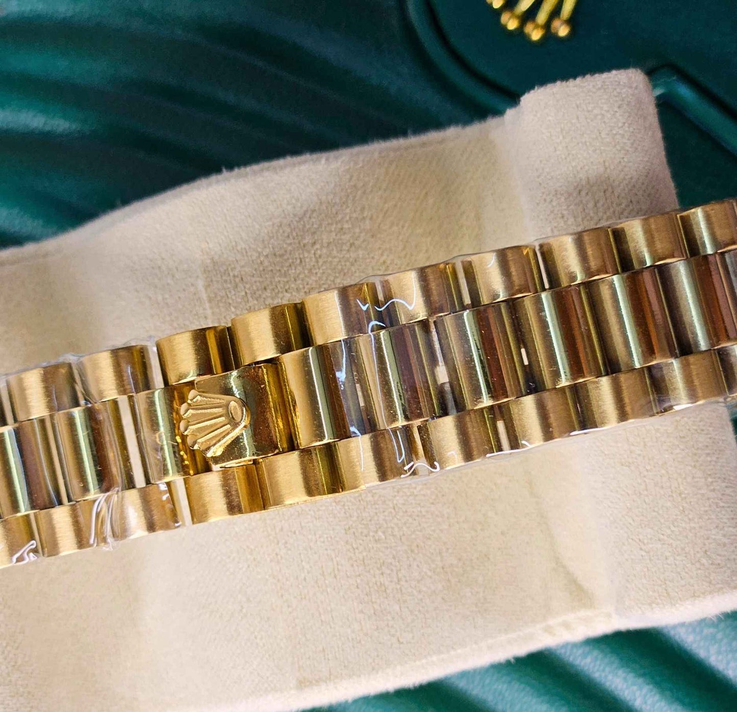 Premium Quality RLX Arabic Dial Date & Day Watch Limited Edition