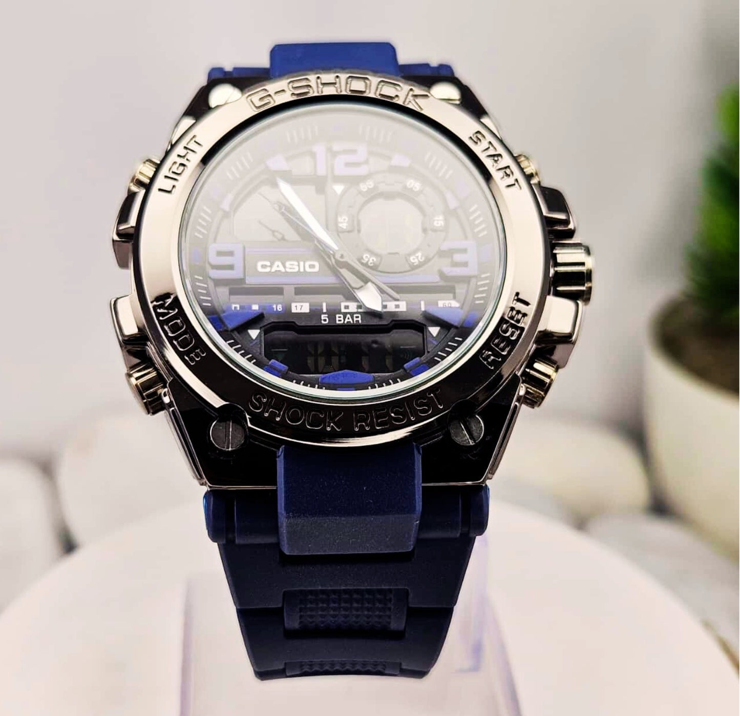 Men's Casio (Masterpiece) Sports Fashion Watch with a Metallic Dial