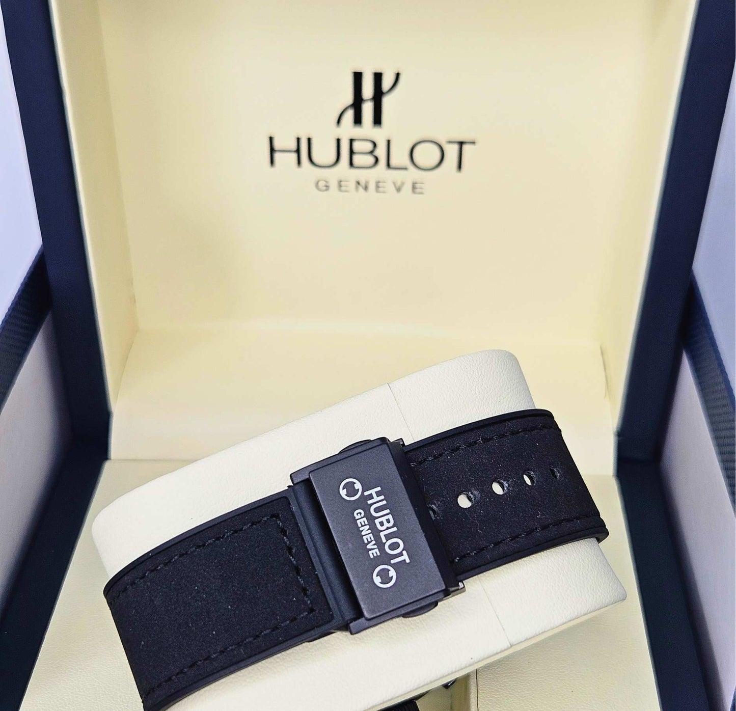 Hublot Geneve Swiss Quartz Chronograph Branded Luxury Watch Black-Edition