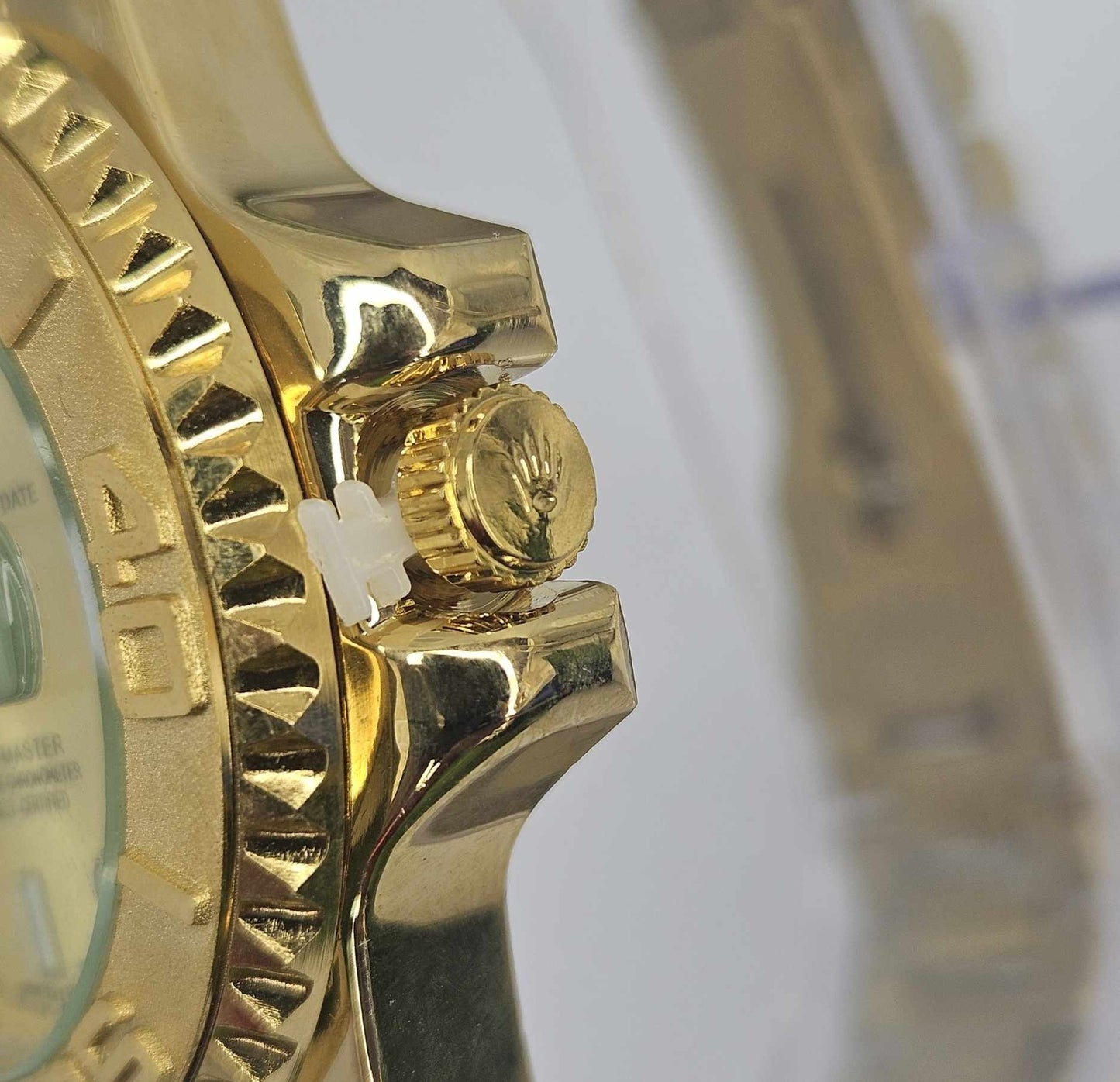 Rolex Yacht-Master Yellow Gold Champagne Dial 168628 Luxury Edition